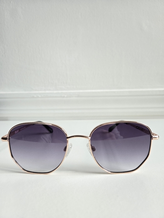 New Quay Australia Unisex Big Time Texture Gold Frame/Smoke Lens Sunglasses main image 7
